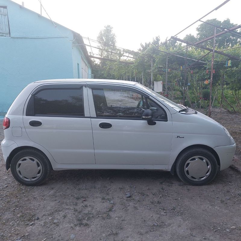 Ravon Matiz best srochno sotiladi Ravon Matiz best srochno sotiladi
