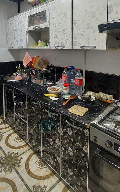 Продается кухонный гарнитур с продолжением шкафа на балкон Продается кухонный гарнитур с продолжением шкафа на балкон