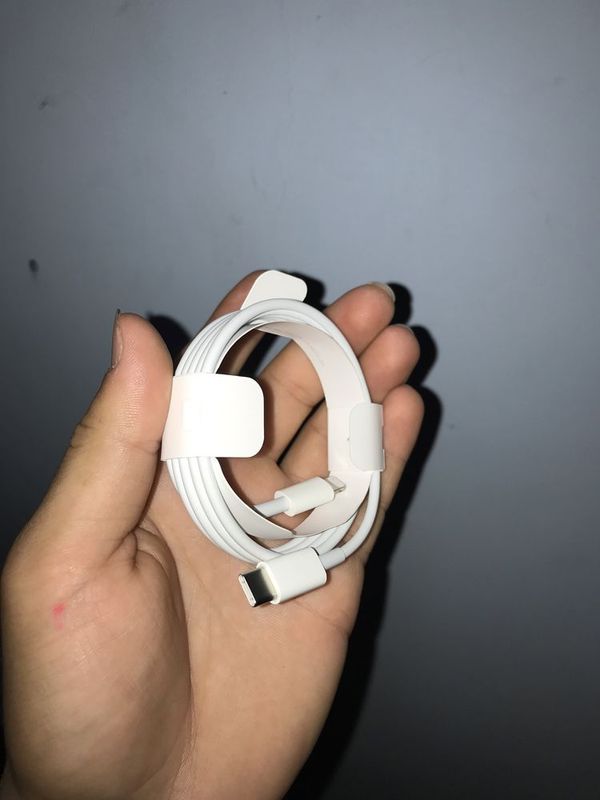 Iphone ORGINAL kabel sotiladi