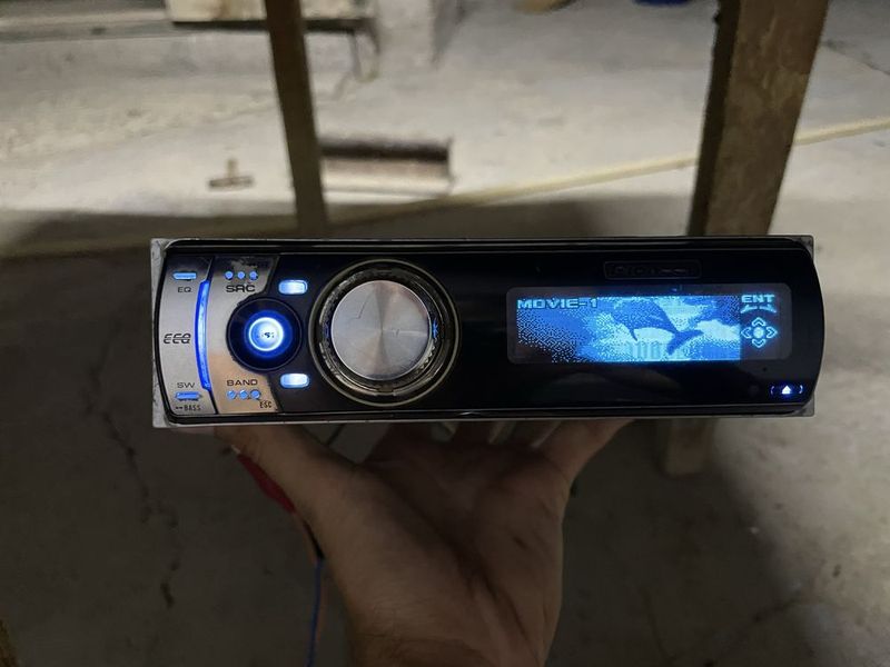 Пионер дельфин , radio , bluetooth , aux , cd