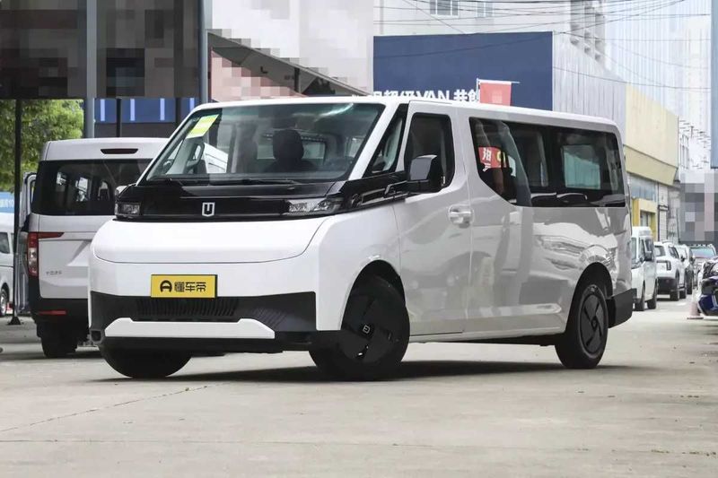 Грузовой электромобиль FARIZON Super VAN Zhifu Грузовой электромобиль FARIZON Super VAN Zhifu