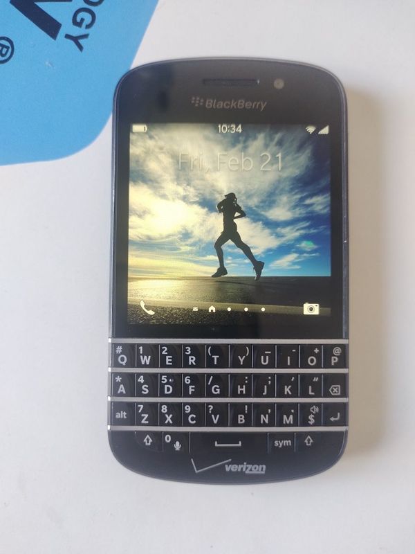 Black berry q10 cdma+gsm