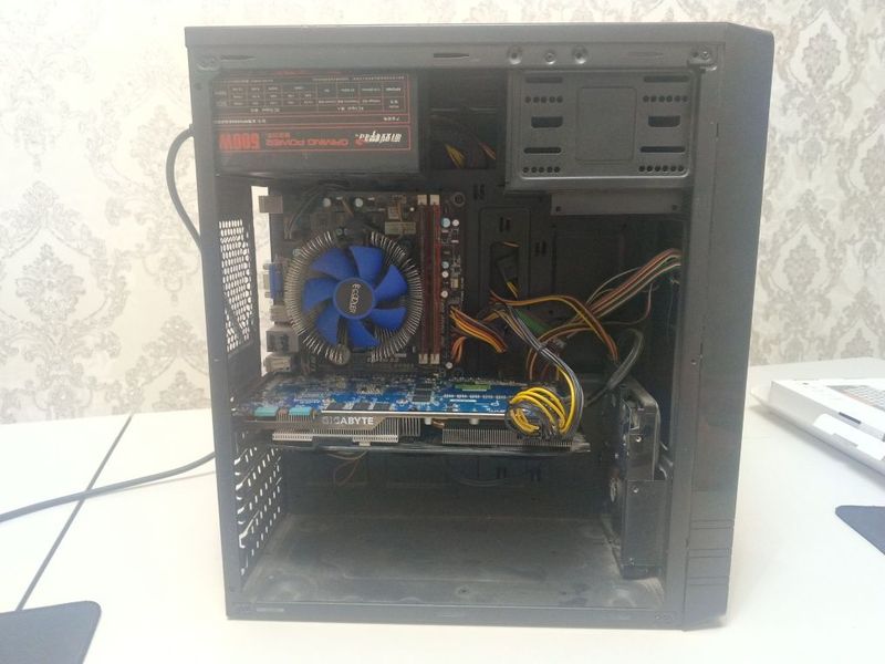 Игровой ПК на i5 + Манитор 24дюйма
