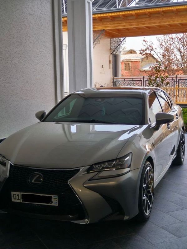 Lexus GS350 F-SPORT.