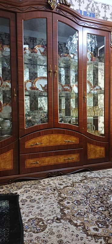 Mebel sotiladi holati yaxshi Mebel sotiladi holati yaxshi