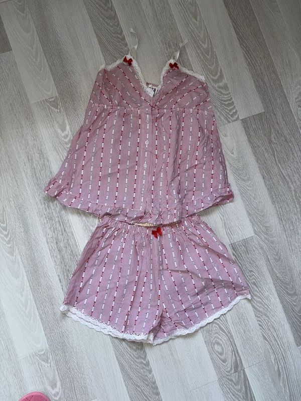 Пижама женская (новая) Пижама женская (новая)