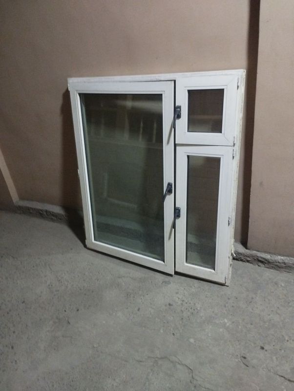 Akfa rom sotiladi eni 1.32 boyi 1.46 Akfa rom sotiladi eni 1.32 boyi 1.46