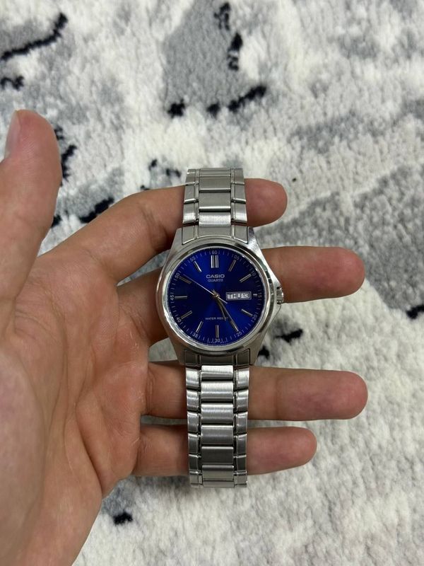 Casio Quartz часы Casio Quartz часы