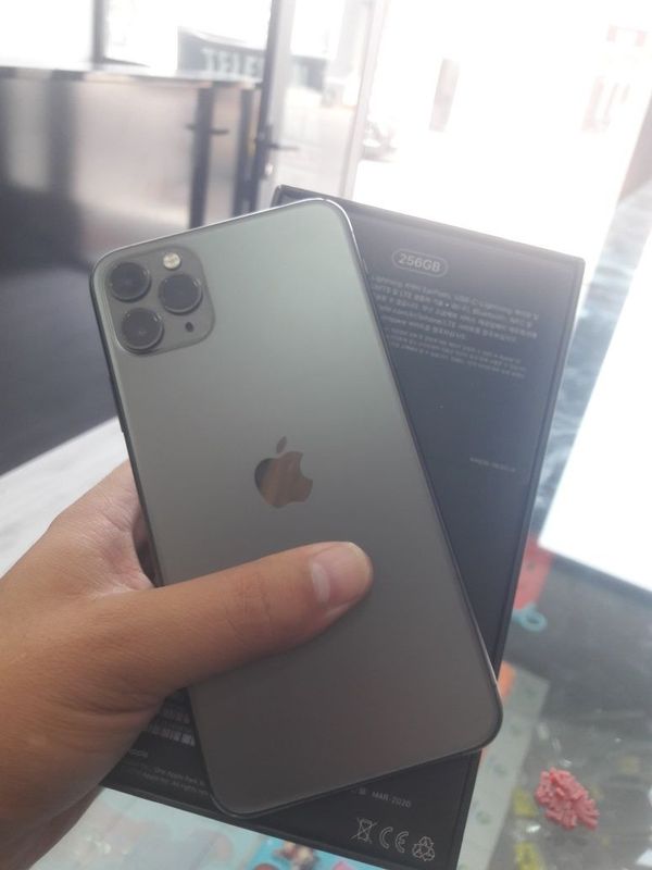 Iphone 11 pro max Iphone 11 pro max
