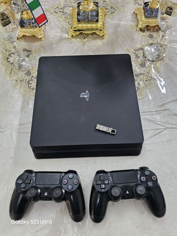 Sony Playstation 4 slim 1 TB vzlom Sony Playstation 4 slim 1 TB vzlom