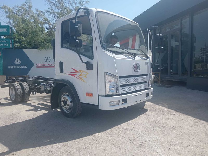 Шасси FAW Tiger VR 4x2 4,5т Бензин Шасси FAW Tiger VR 4x2 4,5т Бензин