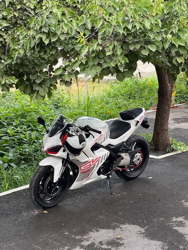 Yangi moto 2025 dakumentlari bor Yangi moto 2025 dakumentlari bor