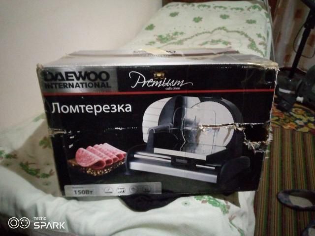 Срочно продаю слайсер новый