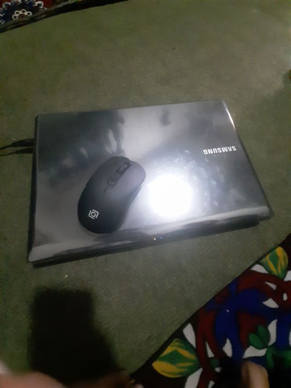 Noutbook samsung Noutbook samsung