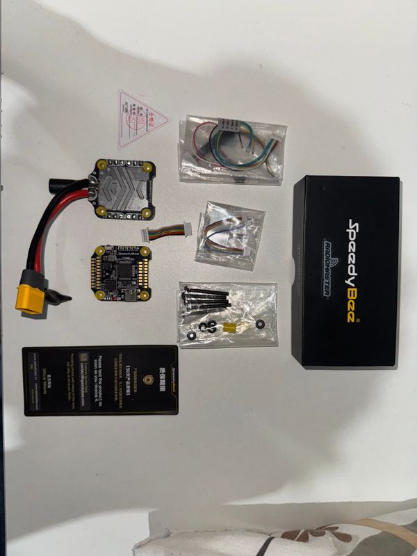 Dron uchun pc Speedybee f722 v3 50a Dron uchun pc Speedybee f722 v3 50a