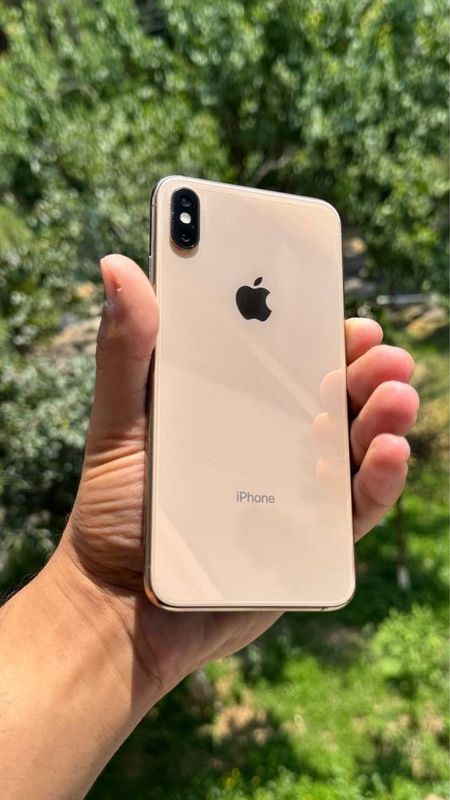iPhone Xs Max Gold iPhone Xs Max Gold