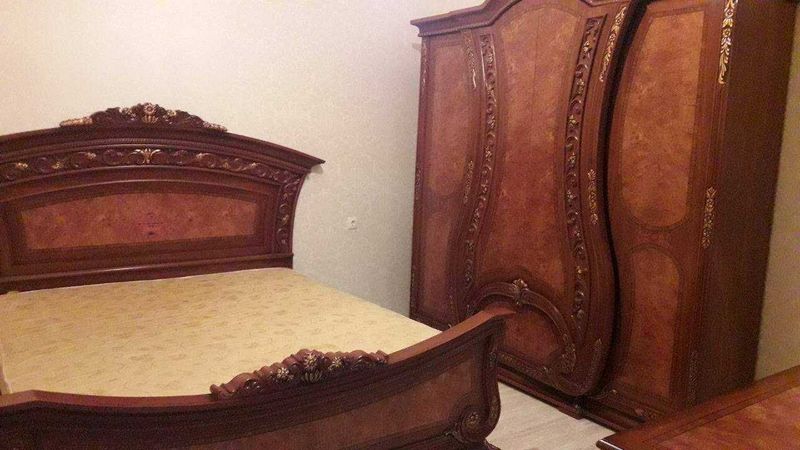Спальный набор ва зал учун шкаф сотилади Спальный набор ва зал учун шкаф сотилади