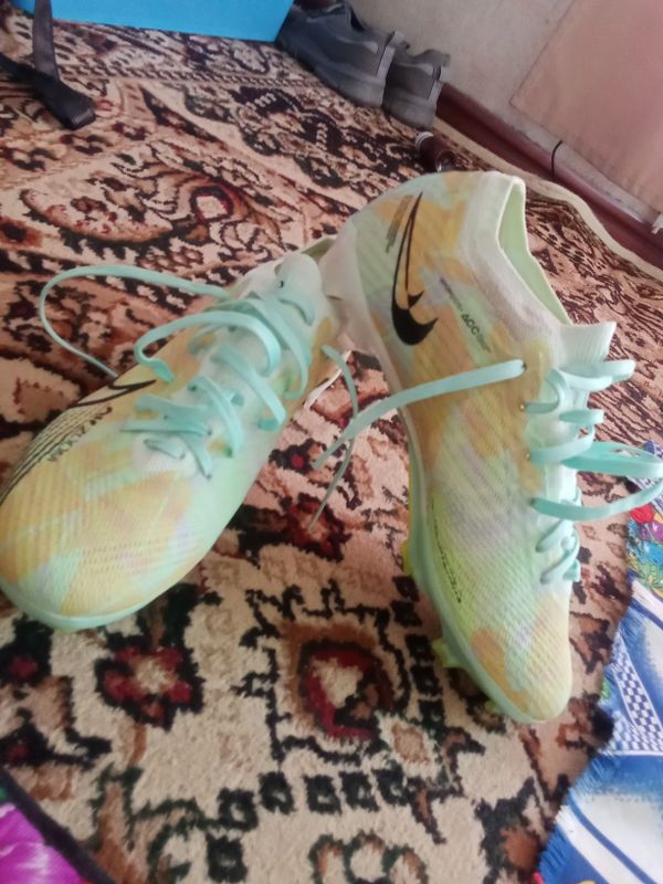 Futbol uchun butsi Futbol uchun butsi