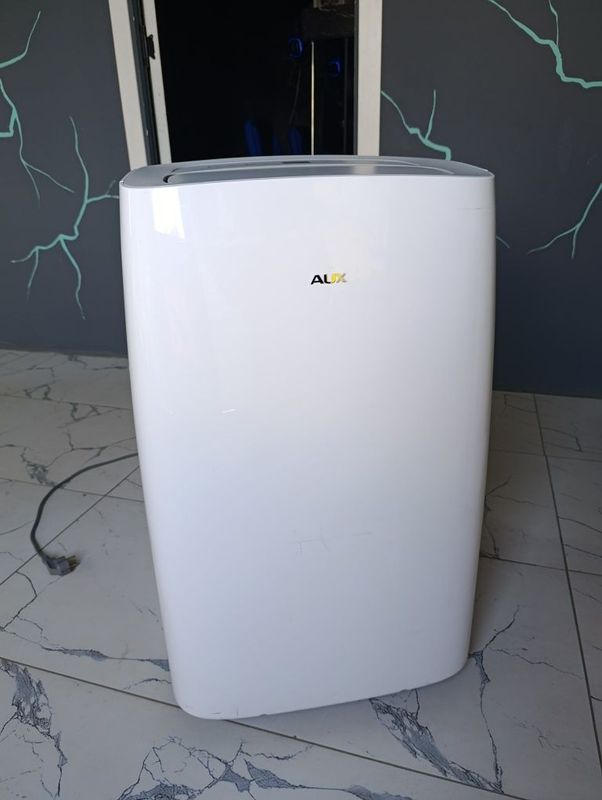 AUX vs Zanussi kanditsaner mobilne AUX vs Zanussi kanditsaner mobilne