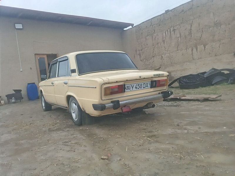 Vaz 2106 sotiladi srochna