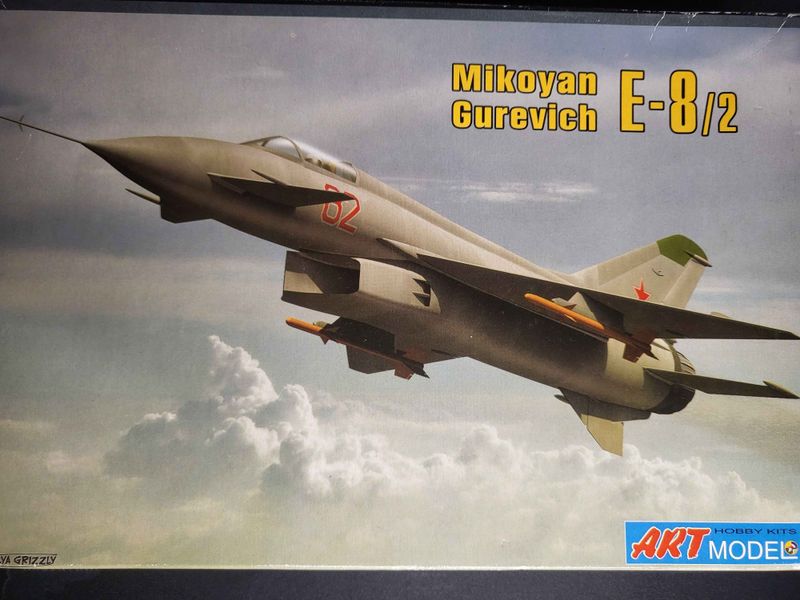 Миг Е-8 сборная модель
