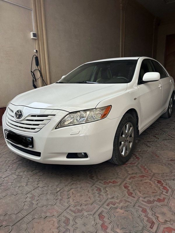 Toyota camry oq rang