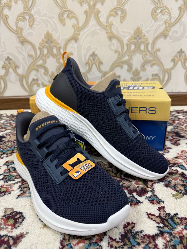 Новые кроссовки Skechers Новые кроссовки Skechers