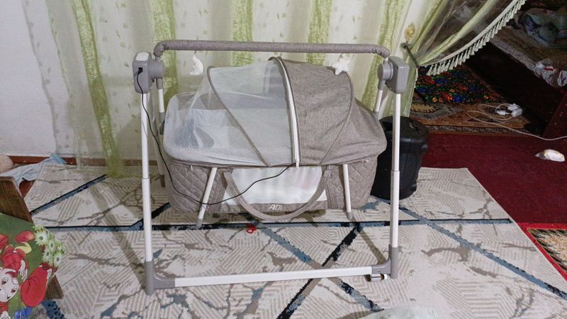 Детская электронная люлка Детская электронная люлка