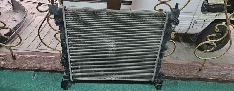 Spark 1. Avtomat. Radiator suvda yuradi yoki zapchaska Spark 1. Avtomat. Radiator suvda yuradi yoki zapchaska