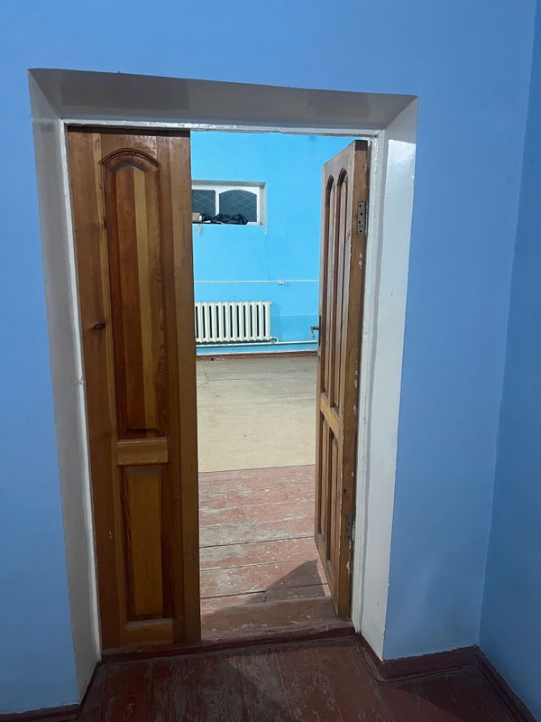 Arzon narxda “Maklersiz” Ofislar 1-maktab yonida Mo’jal Indenim 80m2 Arzon narxda “Maklersiz” Ofislar 1-maktab yonida Mo’jal Indenim 80m2