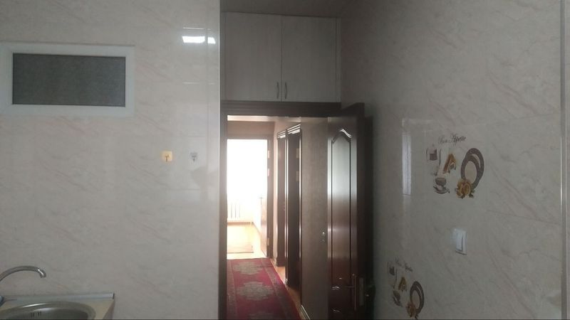 Сдается в аренду 3 х комнатная квартира 1 этаже, семье с ЗАГСом. Сдается в аренду 3 х комнатная квартира 1 этаже, семье с ЗАГСом.