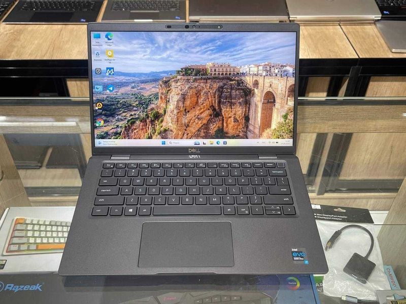DELL Carbon Latitude 7420 Core i7-1185G7 ram 16 ssd 512