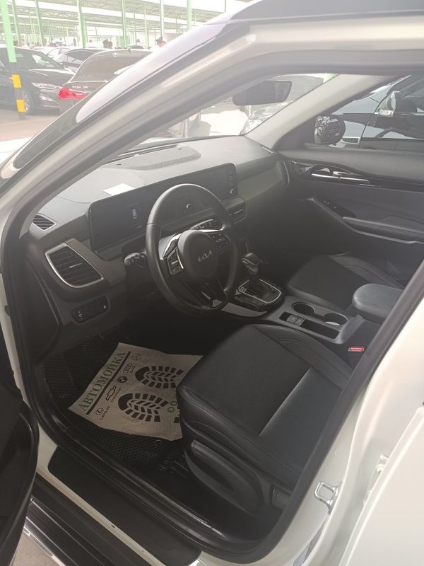KIA Seltos 2 pazitca sotiladi bez lyuk KIA Seltos 2 pazitca sotiladi bez lyuk
