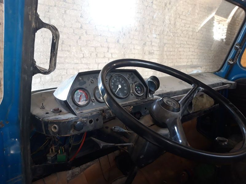 Avia a31 moshinasi sotiladi Avia a31 moshinasi sotiladi