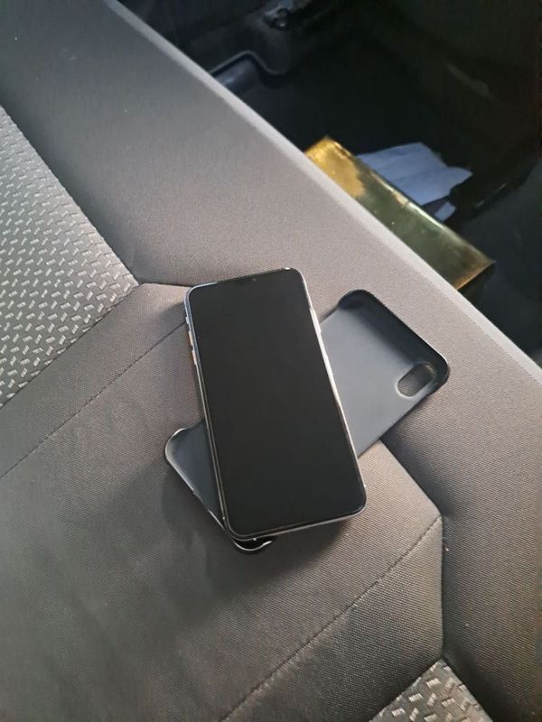 iPhone Xs Max 256 gb sotiladi