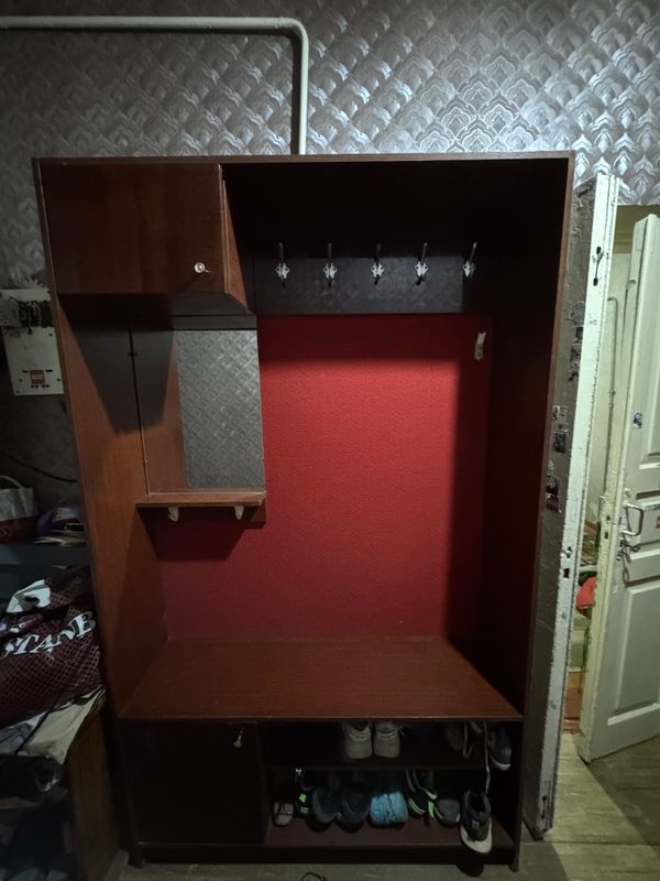 Продаётся Прихожка Продаётся Прихожка
