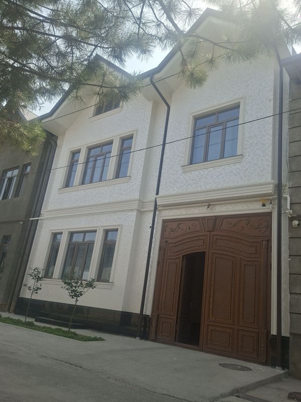 Yunusobod 19 ròparasi Tutzorda uy sotiladi
