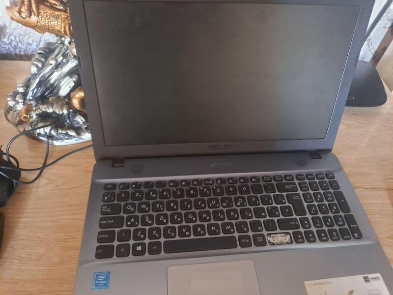 Asus Nout Book Hamma joyi ishledi Asus Nout Book Hamma joyi ishledi