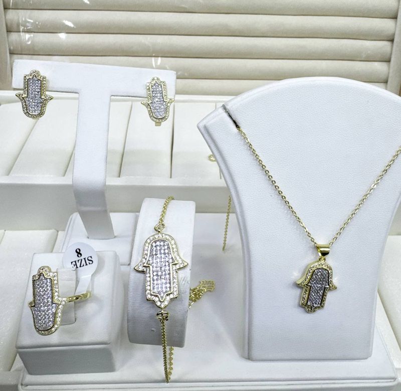 Qoraymidigan bujiteriya kamplekt