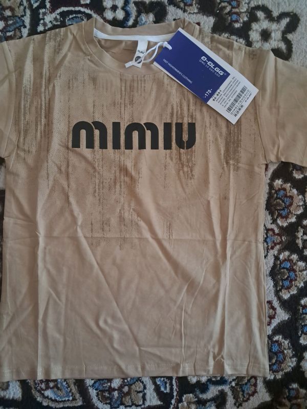 Xitoy kiyimlari sotiladi Xitoy kiyimlari sotiladi