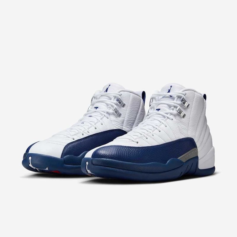 Кроссовки Nike Air Jordan 12.