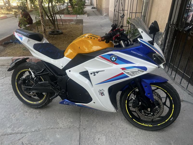 Yamaha R3 Electro Yamaha R3 Electro