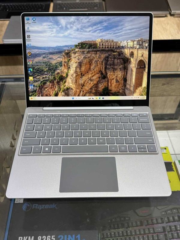 microsoft surface go2 CORE i5-1135G7 ram 8 ssd 128 Сенсорный