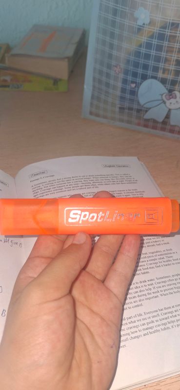 Highlighter ruchka Highlighter ruchka