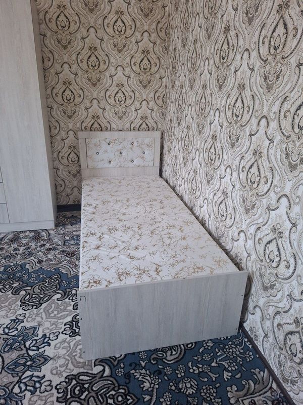 Kravot 1 kishilik divan