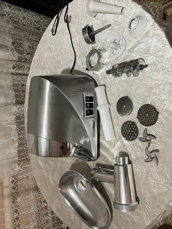 Мясорубка из нержавеющей стали Мясорубка из нержавеющей стали