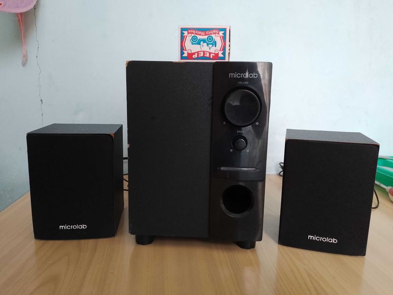 Колонки Microlab M-109 Колонки Microlab M-109