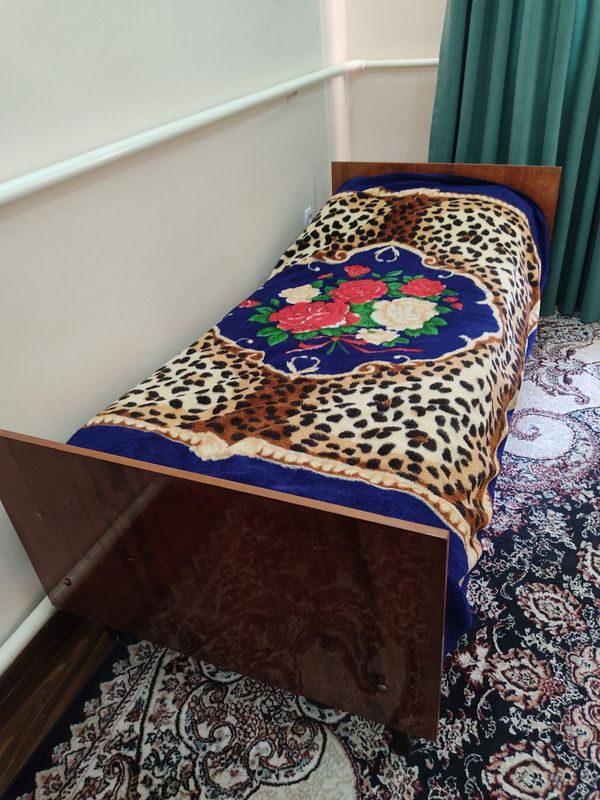 Продаю кровати в бу Продаю кровати в бу