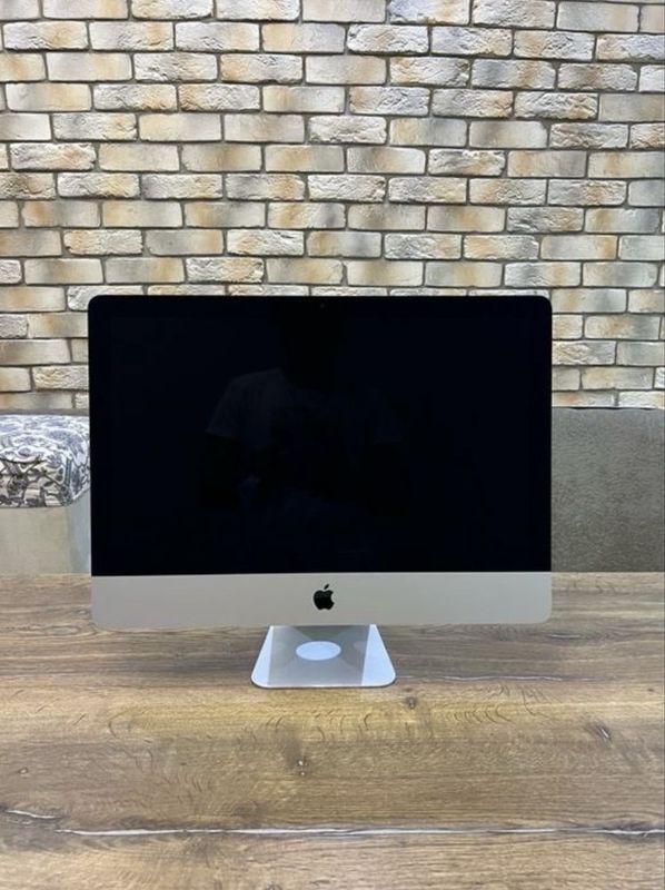 Imac 21’ | 16gb | 1tb | i5 Imac 21’ | 16gb | 1tb | i5