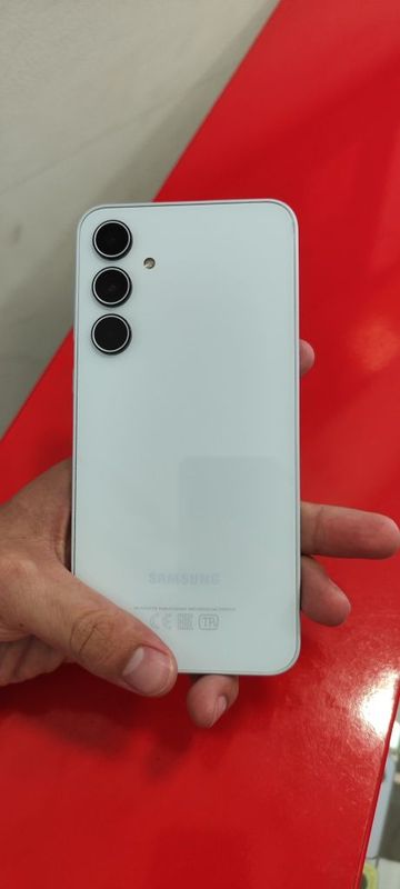 Samsung A35. Ideal Samsung A35. Ideal